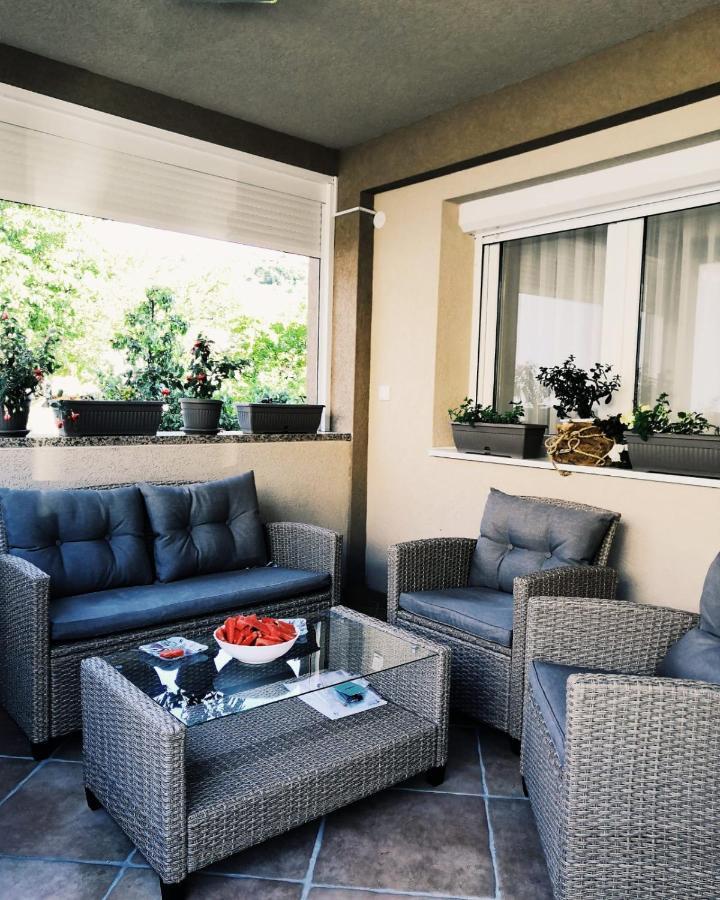 Apartman Jela Nova Varos Ngoại thất bức ảnh