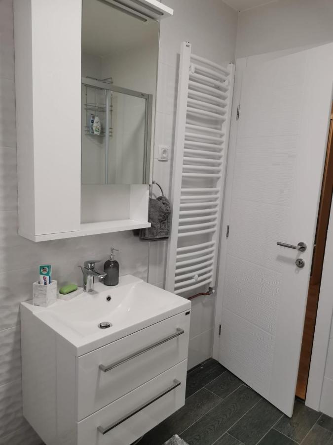 Apartman Jela Nova Varos Ngoại thất bức ảnh
